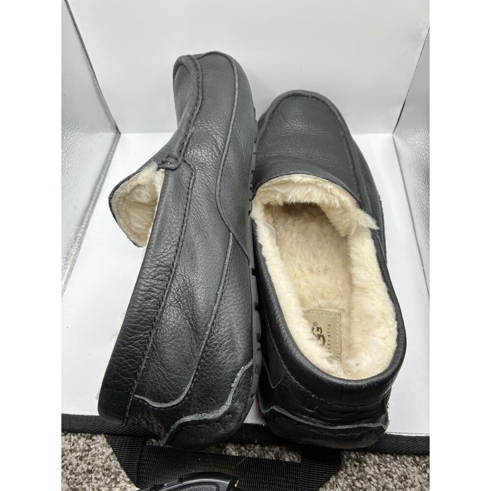 UGG Ascot Men's 11 Black Pebbled Leather Shearling Slipper Loafer 5379 EUC - Picture 5 of 7